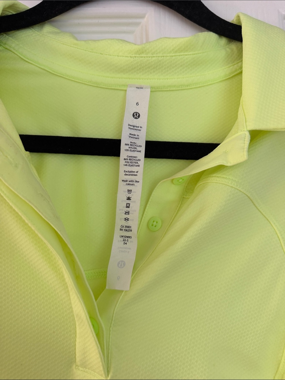 Lululemon Quick- Dry Sleeveless Polo Shirt- Faded Zap- Color. Size 6 - Picture 5 of 5